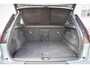 Volvo XC40 1.5 T3 Momentum Pro | Trekhaak | Achteruitrijcamera | Parkeersensoren | Navigatie | Apple Carplay | Android Auto | Elektrische Achterklep | Verwarmde Voorruit | Lichtmetalen Velgen 19 inch