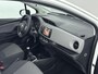 Toyota Yaris 1.3 VVT-i Comfort | Airco | Elektrische ramen voor | Radio CD speler | 15 inch | Multifunctioneel lederen stuurwiel