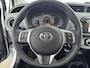 Toyota Yaris 1.3 VVT-i Comfort | Airco | Elektrische ramen voor | Radio CD speler | 15 inch | Multifunctioneel lederen stuurwiel