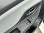 Toyota Yaris 1.3 VVT-i Comfort | Airco | Elektrische ramen voor | Radio CD speler | 15 inch | Multifunctioneel lederen stuurwiel