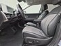 Hyundai Ioniq 5 Connect 77.4 kWh / SOH 100% / Fabrieksgarantie tot 04-2028 / Dealer onderhouden / CCS snelladen / WLTP bereik 507 km bereik stad 710 km / Stuur- Stoel & Achterbank verwarming / Trekgewicht 1600 kg / Achteruitrijcamera / Adaptief cruise control /