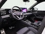 Volkswagen Tiguan 1.5 eHybrid R-Line Edition 272 PK | R-Line | Automaat | Navigatie | Panoramadak | Harman Kardon | Inklapbare trekhaak | Head-up display | 360 Camera | Stoelmassage | Stoelventilatie voor | Stoelverwarming voor + achter | Stuurverwarming | HD Matrix |