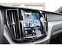 Volvo XC60 2.0 T6 Plug-in hybrid AWD Plus Dark Long Range | Bowers & Wilkins | Harman Kardon | Dealer onderhouden | 21 inch | Schuif/kanteldak | Adaptieve cruise control | Trekhaak | Stoelverwarming |