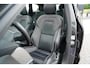 Volvo XC60 2.0 T6 Plug-in hybrid AWD Plus Dark Long Range | Bowers & Wilkins | Harman Kardon | Dealer onderhouden | 21 inch | Schuif/kanteldak | Adaptieve cruise control | Trekhaak | Stoelverwarming |