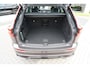 Volvo XC60 2.0 T6 Plug-in hybrid AWD Plus Dark Long Range | Bowers & Wilkins | Harman Kardon | Dealer onderhouden | 21 inch | Schuif/kanteldak | Adaptieve cruise control | Trekhaak | Stoelverwarming |