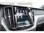 Volvo XC60 2.0 T6 Plug-in hybrid AWD Plus Dark Long Range | Bowers & Wilkins | Harman Kardon | Dealer onderhouden | 21 inch | Schuif/kanteldak | Adaptieve cruise control | Trekhaak | Stoelverwarming |