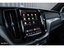 Volvo XC60 2.0 T6 Plug-in hybrid AWD Ultra Black Edition long Range | Luchtvering | Bowers&Wilkins | Zwenkbare trekhaak | Panoramadak | Memory | Blis |