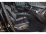 Volvo XC60 2.0 T6 Plug-in hybrid AWD Ultra Black Edition long Range | Luchtvering | Bowers&Wilkins | Zwenkbare trekhaak | Panoramadak | Memory | Blis |