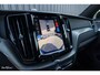 Volvo XC60 2.0 T6 Plug-in hybrid AWD Ultra Black Edition long Range | Luchtvering | Bowers&Wilkins | Zwenkbare trekhaak | Panoramadak | Memory | Blis |