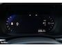 Volvo XC60 2.0 T6 Plug-in hybrid AWD Ultra Black Edition long Range | Luchtvering | Bowers&Wilkins | Zwenkbare trekhaak | Panoramadak | Memory | Blis |