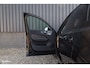 Volvo XC60 2.0 T6 Plug-in hybrid AWD Ultra Black Edition long Range | Luchtvering | Bowers&Wilkins | Zwenkbare trekhaak | Panoramadak | Memory | Blis |