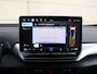 Volkswagen ID.4 Pro Business 77 kWh 286 pk | Navigatie | Camera | LED Matrix | 19 inch Lichtmetalen velgen | Stoelverwarming | Cruise control | Climate control