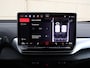 Volkswagen ID.4 Pro Business 77 kWh 286 pk | Navigatie | Camera | LED Matrix | 19 inch Lichtmetalen velgen | Stoelverwarming | Cruise control | Climate control