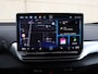 Volkswagen ID.4 Pro Business 77 kWh 286 pk | Navigatie | Camera | LED Matrix | 19 inch Lichtmetalen velgen | Stoelverwarming | Cruise control | Climate control
