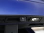 Volkswagen ID.4 Pro Business 77 kWh 286 pk | Navigatie | Camera | LED Matrix | 19 inch Lichtmetalen velgen | Stoelverwarming | Cruise control | Climate control