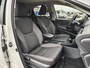 Toyota Yaris 1.5 Hybrid 115 Dynamic | Sensoren v/a | Stuur & Stoelverwarming