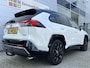 Toyota RAV4 2.5 Hybrid AWD Bi-Tone Trekhaak / Alarm / Bearlock
