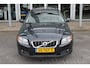 Volvo V70 T4 180PK Automaat Limited Edition | El. Achterklep | Trekhaak | PDC Achter | 17" LMV | Stoelverwarming | Climate Control | Leder |
