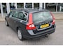 Volvo V70 T4 180PK Automaat Limited Edition | El. Achterklep | Trekhaak | PDC Achter | 17" LMV | Stoelverwarming | Climate Control | Leder |