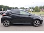Toyota Yaris HYBRID 115 DYNAMIC STOEL/STUURVERW BLIND-SPOT P-SENSOREN 16'' LM-VELGEN KEYLESS CAMERA APPLE/ANDROID AD-CRUISE CLIMA LED