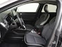 Renault Captur 1.6 E-Tech Plug-in Hybrid 160 Serie Limitée E-TECH | Navigatie | 360 Camera | Stoel en stuur verw. | Trekhaak | All seasonbanden