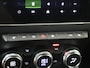 Renault Captur 1.6 E-Tech Plug-in Hybrid 160 Serie Limitée E-TECH | Navigatie | 360 Camera | Stoel en stuur verw. | Trekhaak | All seasonbanden