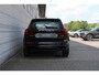 Volvo XC60 T6 Plug-in hybrid AWD Plus Dark | Trekhaak | 360 graden camera | Verwarmbare voorstoelen stuurwiel en achterbank | Adaptieve cruise control | Premium audio by Harman Kardon