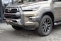 Toyota Hilux 2.8 D-4D DUBBEL CABIN 48V HYBRIDE INVINCIBLE A/T 4WD  2 ZITS VAN