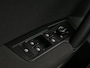 Volkswagen Tiguan 1.5 TSI Life | Stoelverwarming | Adaptieve Cruise Control | Navigatie | Climate Control | Metallic Lak | Climate Control | Automaat | Getinte Ramen | Dakrails | Lichtmetalen Velgen |