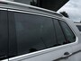 Volkswagen Tiguan 1.5 TSI Life | Stoelverwarming | Adaptieve Cruise Control | Navigatie | Climate Control | Metallic Lak | Climate Control | Automaat | Getinte Ramen | Dakrails | Lichtmetalen Velgen |