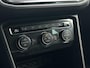 Volkswagen Tiguan 1.5 TSI Life | Stoelverwarming | Adaptieve Cruise Control | Navigatie | Climate Control | Metallic Lak | Climate Control | Automaat | Getinte Ramen | Dakrails | Lichtmetalen Velgen |