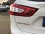 Nissan Qashqai 1.2 Business Edition | Afn. trekhaak, Panorama dak, 360° en parkeersensoren V+A, Navigatie, 18" LM-velgen, Cruise controle,
