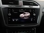 Volkswagen Tiguan 1.4 TSI eHybrid R-Line Business 245pk DSG | Dealer onderhouden | Navigatie | Winterpakket | Cruise control | Climate control | Trekhaak |