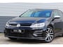 Volkswagen Golf 1.0 TSI R-Line | Virtual dashboard | LED Licht | Sfeerverlichting | Adaptive cruise control |