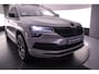 Skoda Karoq Sportline Business 1.5 TSI 150pk DSG Automaat Trekhaak, Panoramadak, Elektrische achterklep, Adaptive cruise control, Achteruitrijcamera, Navigatie