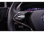 Skoda Karoq Sportline Business 1.5 TSI 150pk DSG Automaat Trekhaak, Panoramadak, Elektrische achterklep, Adaptive cruise control, Achteruitrijcamera, Navigatie