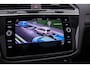 Volkswagen Tiguan R-Line Business+ 1.4 TSI eHybrid 245pk DSG Automaat Trekhaak, Panoramadak, Adaptive cruise control, Achteruitrijcamera, Navigatie