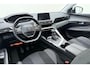 Peugeot 3008 1.2 PureTech Active | Trekhaak | Cruise control | Airco | Navigatie | Parkeersensoren | Climate control | Hill-hold | Stuurbediening | 17" inch lichtmetalen velgen |