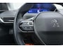Peugeot 3008 1.2 PureTech Active | Trekhaak | Cruise control | Airco | Navigatie | Parkeersensoren | Climate control | Hill-hold | Stuurbediening | 17" inch lichtmetalen velgen |