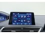 Peugeot 3008 1.2 PureTech Active | Trekhaak | Cruise control | Airco | Navigatie | Parkeersensoren | Climate control | Hill-hold | Stuurbediening | 17" inch lichtmetalen velgen |