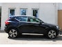 Volvo XC40 1.5 T5 Twin Engine Inscription | Electronic climate control | 19" lichtmetalen velgen | Voorstoelen verwarmd | Kunstlederen/ Alcantara bekleding | Exterieur Styling kit | Trekhaak, semi elektrisch inklapbaar