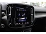 Volvo XC40 1.5 T5 Twin Engine Inscription | Electronic climate control | 19" lichtmetalen velgen | Voorstoelen verwarmd | Kunstlederen/ Alcantara bekleding | Exterieur Styling kit | Trekhaak, semi elektrisch inklapbaar