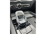 Volvo XC60 2.0 T8 Plug-in hybrid AWD Ultra Dark | Luchtvering, Trekhaak, 360° Camera, PANO, 21 inch velgen, Lift modus, zeer luxe!