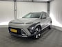 Hyundai Kona 1.6 GDI HEV Premium Automaat | Elek. Stoelen | CarPlay | Navi | 360' Camera | BOSE Audio | ACC |
