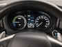 Mitsubishi Outlander Sport 2.0 PHEV Deluxe 203Pk Automaat (NAVIGATIE, CAMERA, CLIMATE, LEDER, SPORTSTOELEN, STOELVERWARMING, GETINT GLAS, TREKHAAK, CRUISE, KEYLESS, NIEUWSTAAT)