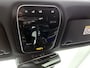 Mercedes-Benz GLC 300e 4MATIC Business Solution AMG | Premium | Winterpakket | Nightpakket | Rijassistentiepakket Plus | Trekhaak | Panoramaschuifdak | Burmester® 3D surround sound systeem | Treeplanken | 20 inch vijfspaaks lichtmetalen AMG-velgen |