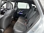 Mercedes-Benz GLC 300e 4MATIC Business Solution AMG | Premium | Winterpakket | Nightpakket | Rijassistentiepakket Plus | Trekhaak | Panoramaschuifdak | Burmester® 3D surround sound systeem | Treeplanken | 20 inch vijfspaaks lichtmetalen AMG-velgen |