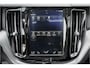 Volvo XC60 2.0 B5 Momentum Pro ACC HUD Pano Elek Trekhaak Ori NL 1e Eig