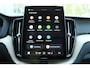 Volvo XC60 T6 Plug-in hybrid AWD Plus Dark | Trekhaak | Panoramadak | Head up display | 360 graden camera | Verwarmbare voorstoelen stuurwiel en achterbank | Premium audio by Harman Kardon