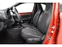 Toyota Aygo X 1.0 VVT-i S-CVT Envy | Apple Carplay / Android Auto | Stoelverwarming | LED | Keyless | Adaptive Cruise | Clima | Parkeersensoren voor/achter | Camera | 18 inch
